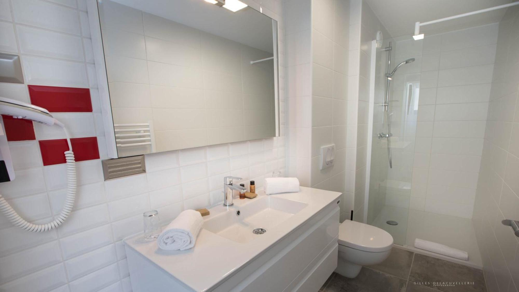 Double Room,1739499630:JPEG