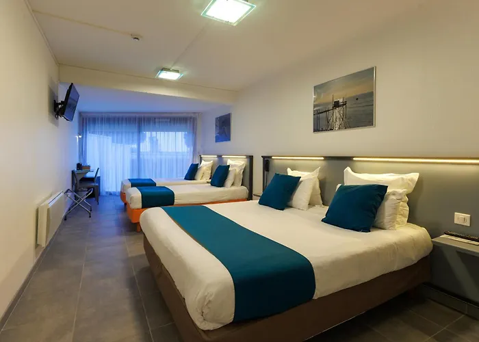Logis Hotel Le Rochelois